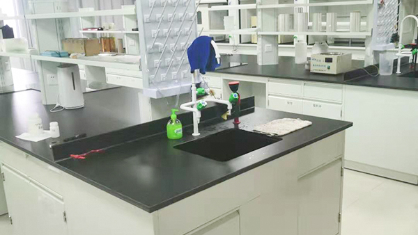 上海交通大學(xué)新建實(shí)驗室通風(fēng)柜實(shí)驗臺及通風(fēng)系統(tǒng)工程